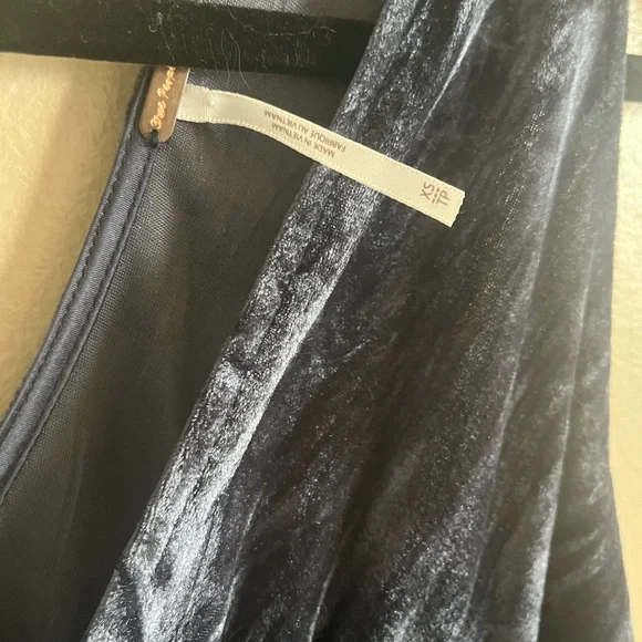 #29 FREE PEOPLE Pleated Plush Swing Dress in Rare Night sz XS - Picture 12 of 15